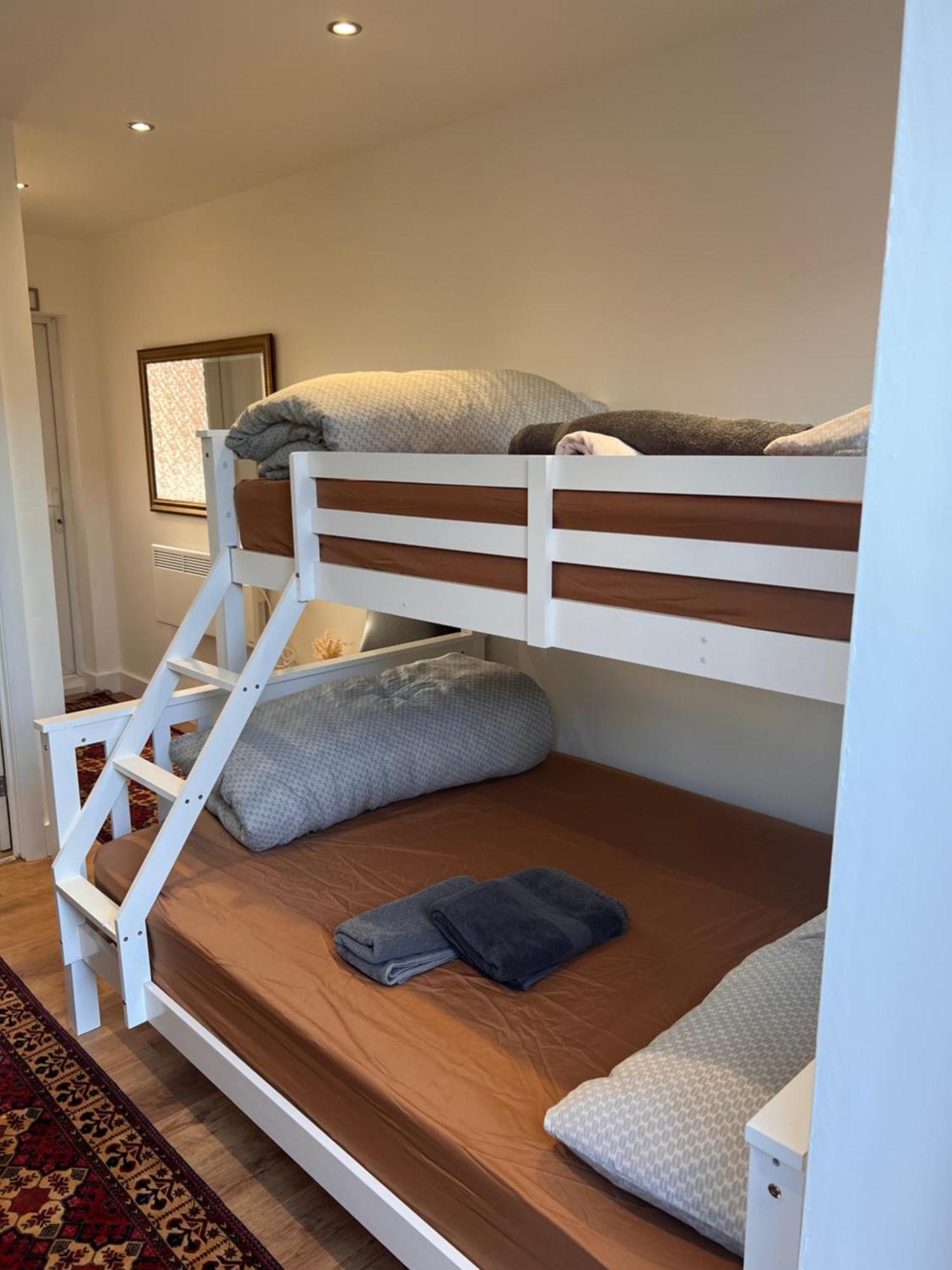 1 Bedroom & Bathroom Dorney 외부 사진